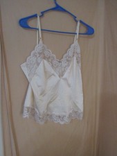VTG Maidenform Cream Chantilly Camisole Size 36