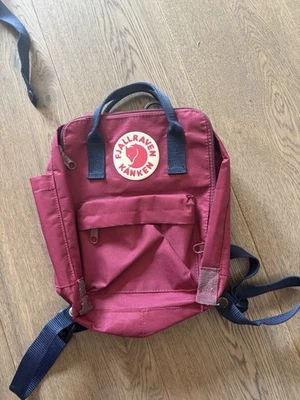 Fjällräven Kanken Mini Rucksack Farbe Ox Red Tagesrucksack Freizeitrucksack - Bild 1 von 4