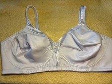 Playtex 18 Hr white 48C Bra 4803 Full Coverage No Wires No Padding FR/SHP