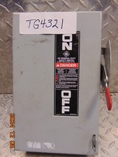 GE TG4321 MODEL 9 30A 30 AMP FUSIBLE SAFETY DISCONNECT SWITCH 240VAC 250VDC