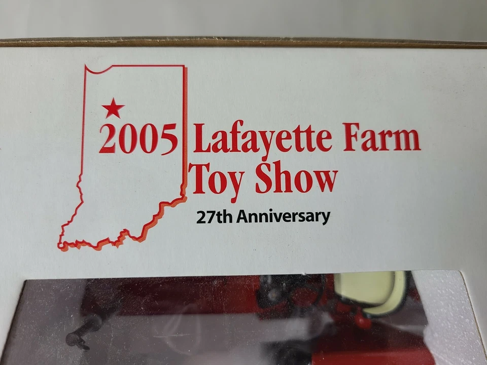 Farmall 504 NF 1/16 diecast farm tractor replica collectible / toy by SpecCast - Image 4 of 4