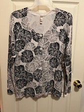WHITE STAG LADIES BLACK WHITE FLORAL KNIT BUTTON FRONT SWEATER SIZE L 12/14 NWT