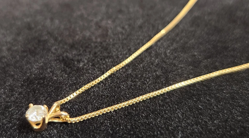 Collar solitario vintage de diamantes de 14K - colgante solitario de oro amarillo de 14K Italia Foto 3 de 4