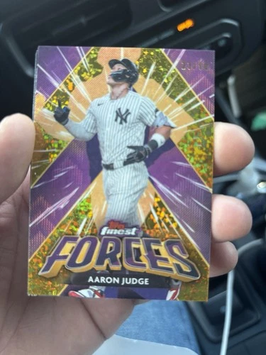 2026 Topps Finest Aaron Judge Gold Mini Diamond (RAW)
