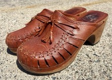 Vintage 70 s Leather And Wood Sole Clogs/Mules Sunbeams Hippie Boho Size 6