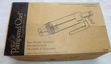 Pampered Chef Easy Accent Decorator #1778 Cake Frosting Kit Missing cap