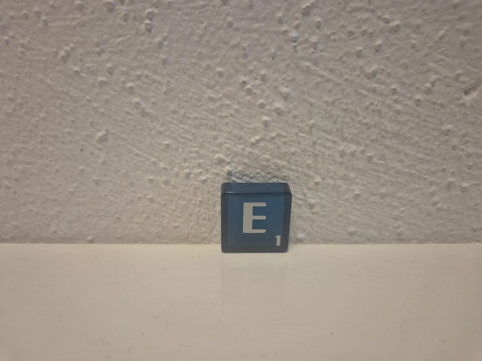 Scrabble Jubiläumsausgabe 60 Jahre Ersatzteile: Buchstabenstein E - Bild 1 von 1