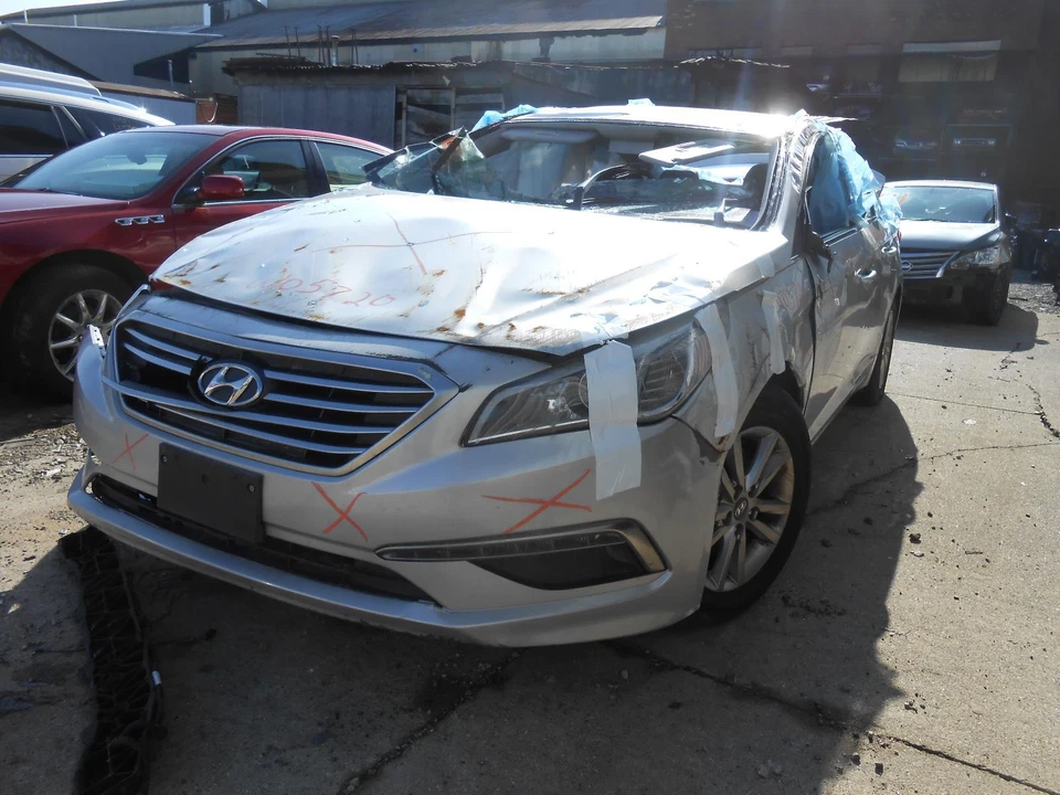 二手前左门窗调节器 前部 适合:2015 现代索纳塔 电动 V — 第 2/4 张图片