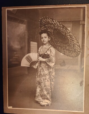 Rare Vtg Photo of Pretty Young Lady in Kimono Nice Large 9.5 x 7 Cabinet Card