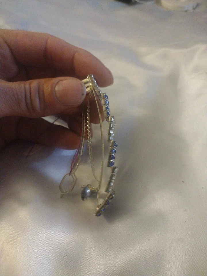 Clip de pelo para mujer, accesorio para el cabello, color tono plata - piedras transparentes y azules Foto 2 de 4