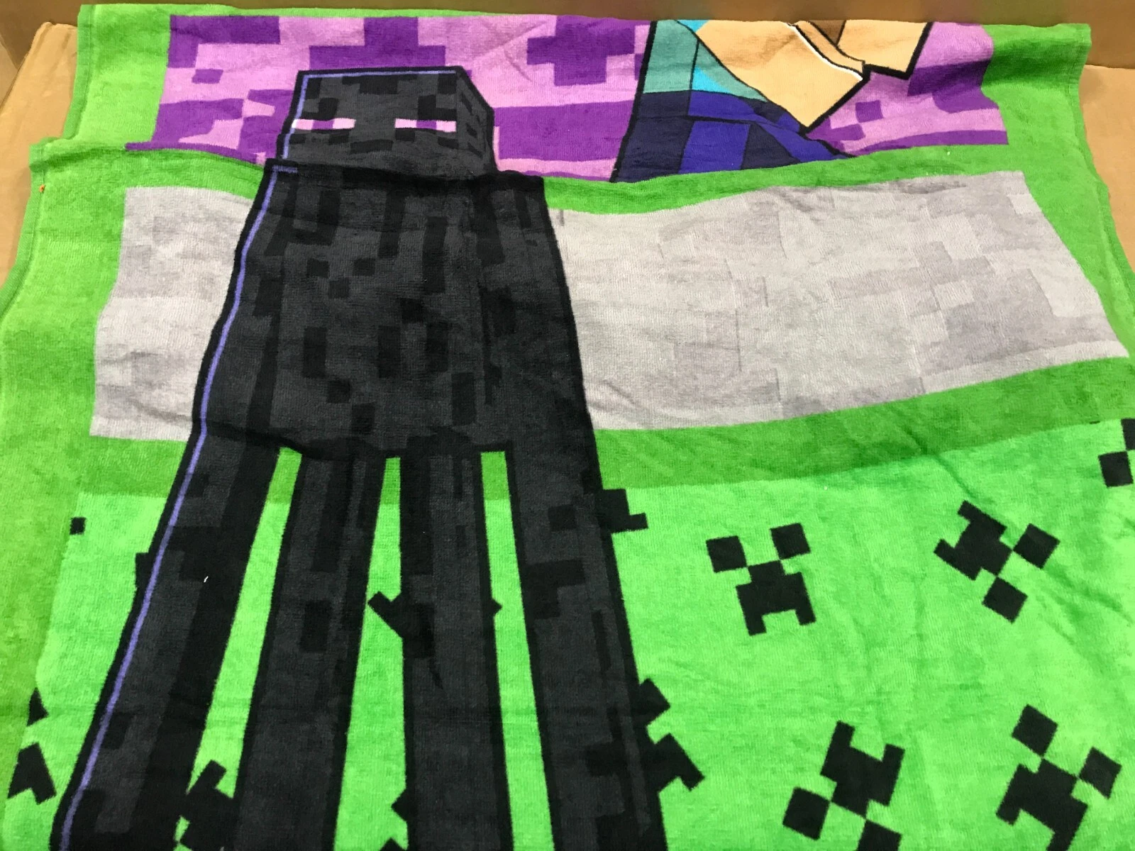 NWT Minecraft Steve & Enderman Beach Towel - 30"x 60", 100% Cotton