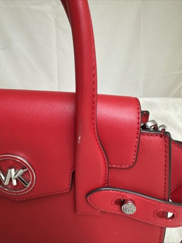 Borsa a tracolla Michael Kors Carmen media con patta tracolla messenger - Foto 2 di 10