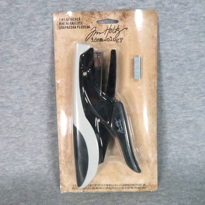 Tim Holtz Idea-ology Tiny Attacher Crafting Mini Tag Stapler Tool 90 Staples NEW