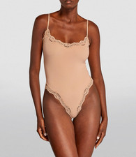 NWT SKIMS Fits Everybody Lace Cami Bodysuit Thong Snap Women's Size M - Clay Tan