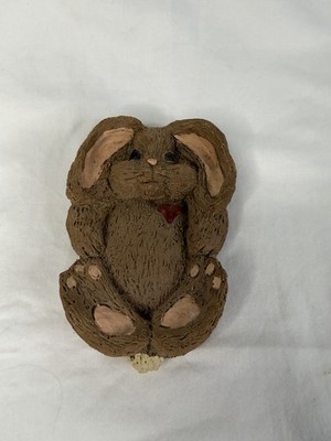 Carolyn Carpin Bunny Rabbit Ring Holder Storybook Collection 1984 Easter