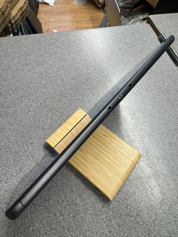 Lenovo Tab M10 HD 2nd Gen TB-X306X Grey Unlocked 10.1" 32GB Android Tablet - Image 4 of 4