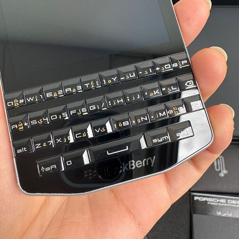 Blackberry Porsche Design P'9983 Carbon Fiber 64GB Unlocked 4G