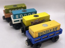 Thomas  Friends Wooden Railway Train LOT 4 CARGO CARS  MAGNETIC CARGO
