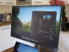 LG 27UL650-W 27" 4K UHD IPS Monitor 60Hz HDR - Fully Working