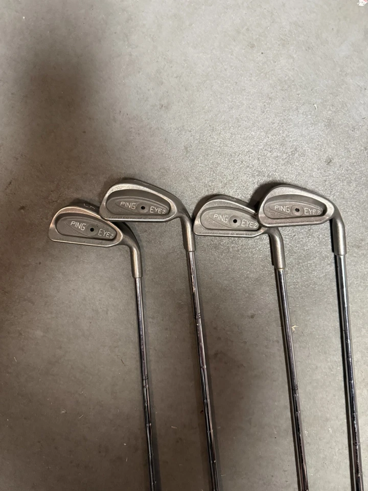 Ping Eye 2 Hierros Punto Negro Eje Acero 3,5,8,9 Hierros Derecha Karsten Golf Pride Derecha Foto 2 de 4