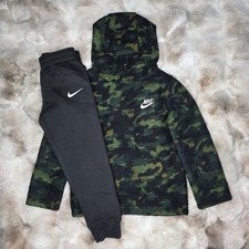 Nike Long Sleeve Hoodie  Jogger Pants 2 Pc Set Olive Camo/Black Sz 5 Boys NWT
