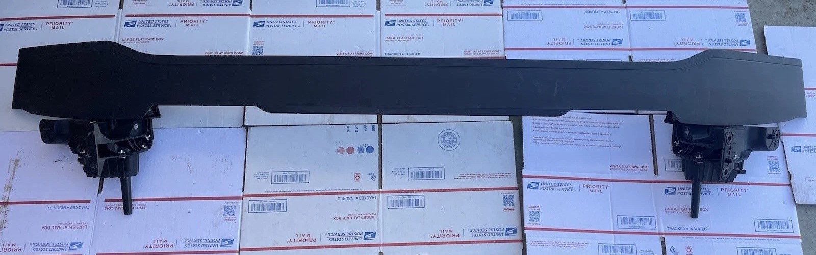 Ford F-150 2021-2025 Active Grille Shutter Trim Panel W/Actuators OEM