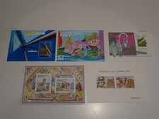 ANDORRE ESPAGNOL LOT 5 BLOCS DE TIMBRES NEUFS**. BONNE VALEUR