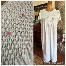 Barbizon Smocked Flannel Short Sleeve Full Length Nightgown w Embroidery Sz L