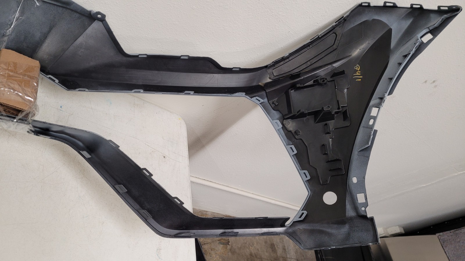 Lamborghini Urus 2019-2021 Front Upper Front bumper