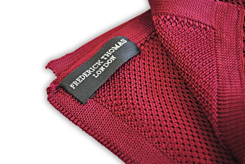 Frederick Thomas plain designer maroon knitted pocket square - Picture 4 of 4