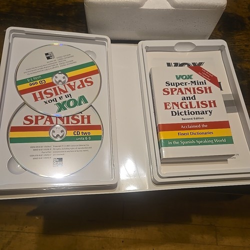Vox in a Box Spanisch mit 2 Wörterbuch & 3 CDs von Vox Neu aus altem Lagerbestand Bildung, Heimschule - Bild 4 von 12