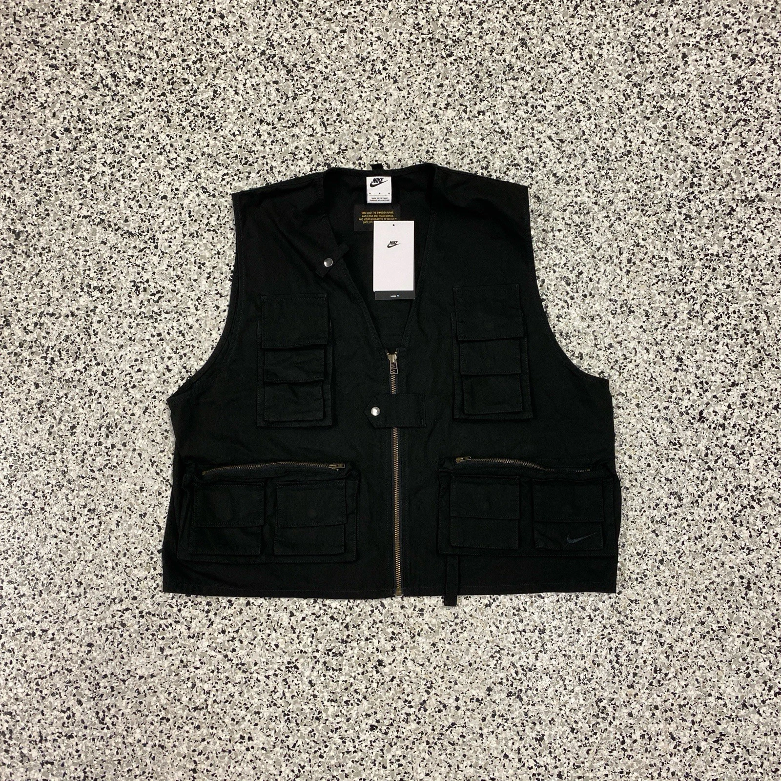 Nike Life Utility Fishing Black Vest Mens Size Medium New