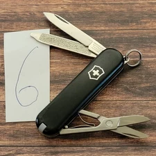 Victorinox Classic SD Swiss Army Mini Multi Tool Knife 58mm Closed Black 