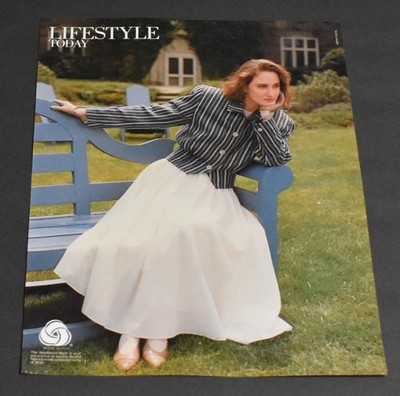 1987 Print Ad Sexy Fashion Legs Lady Heels Redhead Pantyhose Skirt Lifestyle Art