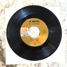 Tommy Boyce & Bobby Hart : I Wonder What She's Doing Tonite / The Ambushers  Exc