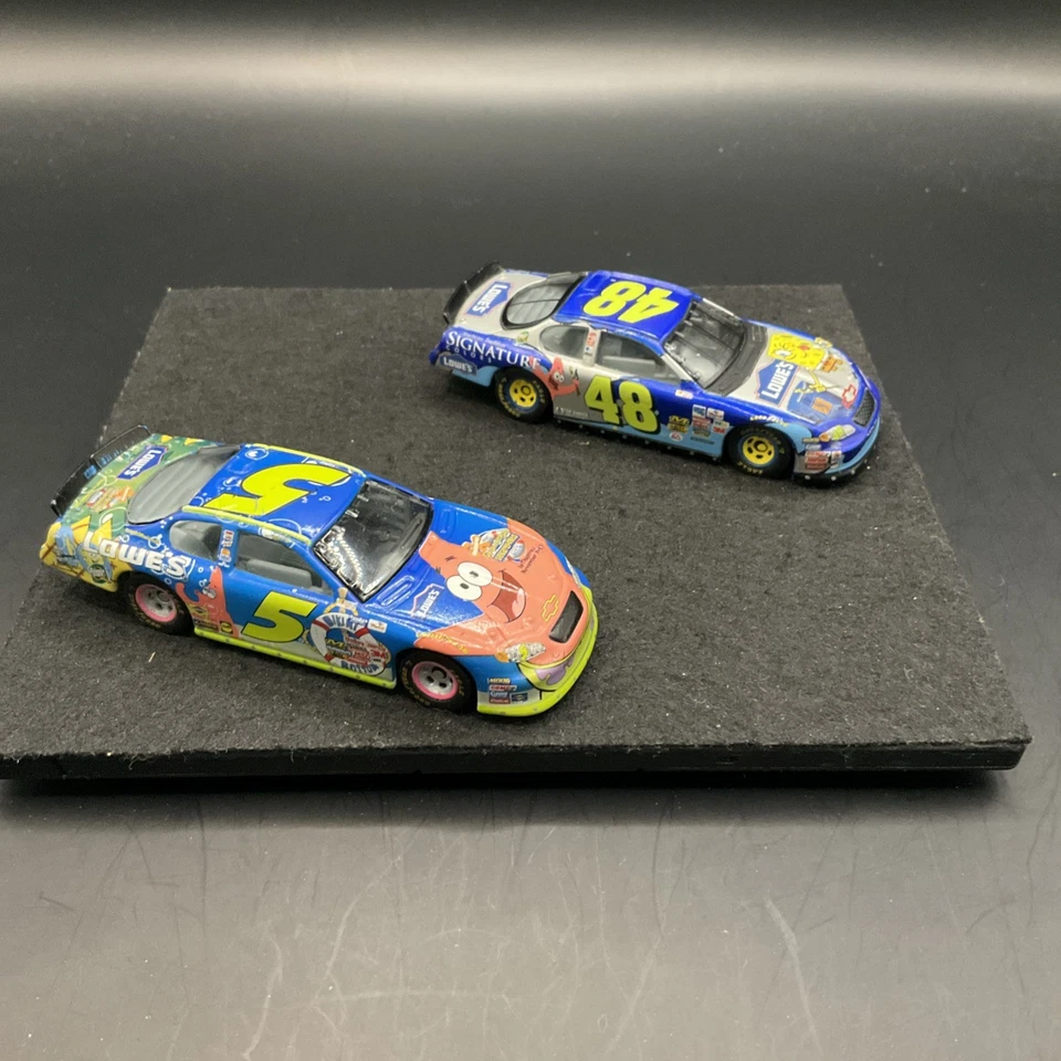 1#48 Jimmy Johnson & 1#5 Kyle Busch Lowes Sponge Bob 2003 1/64 NASCAR RC Cars - Image 2 of 3