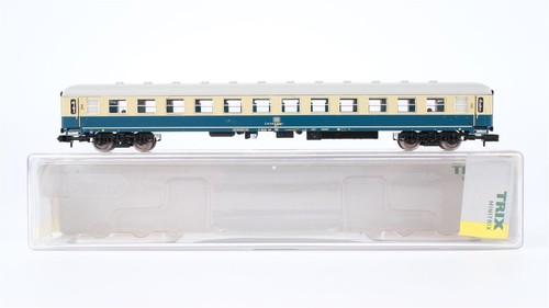 Minitrix N 15379 Personenwagen 2.KL. DB | Zustand: Gebraucht