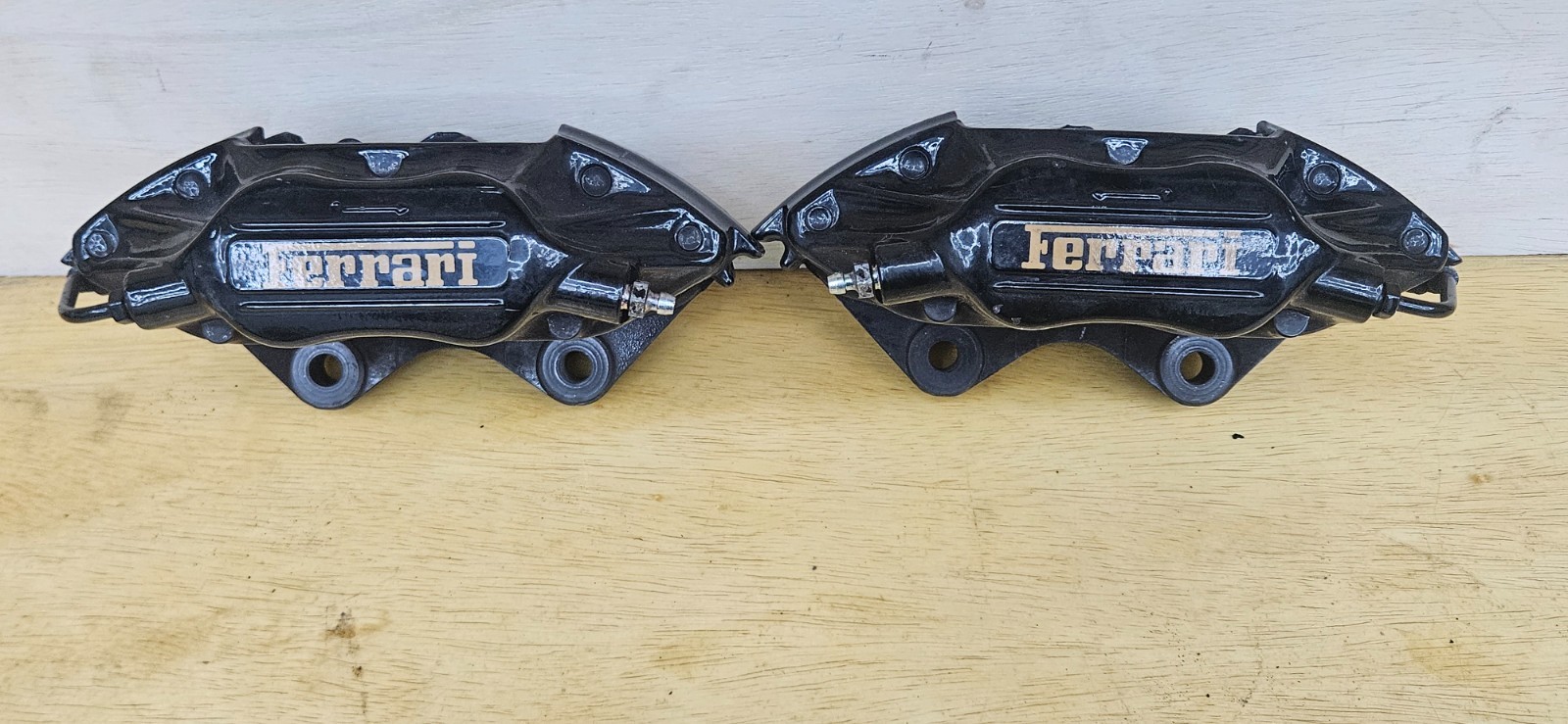 Pair of Ferrari 348 TB TS Rear brake calipers, Black, Used, Brembo 