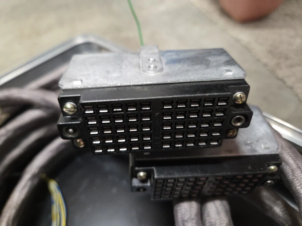 25 Pair Telco Amphenol CAT3  Cable 50 Pin/Male Female/30 ft length TRW Cinch GTE - Image 3 of 4