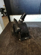 Pompe direction assistée Peugeot 205
