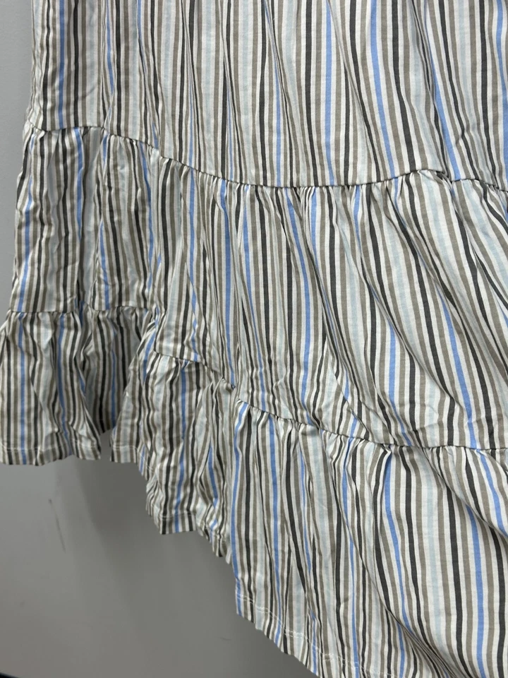 Camisola feminina HUE branca cinza azul listrada em camadas curta sem mangas tamanho pequeno - Imagem 3 de 4