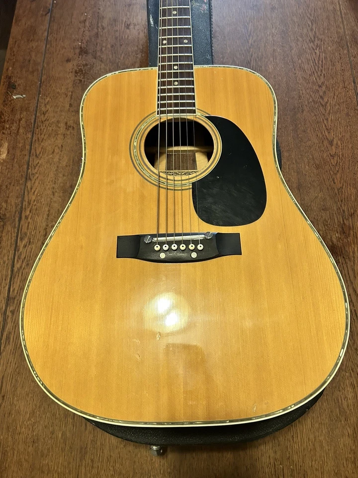 Guitarra Acústica De Colección SUZUKI W300 DX RARA Gema Bien Cuidada Foto 2 de 4