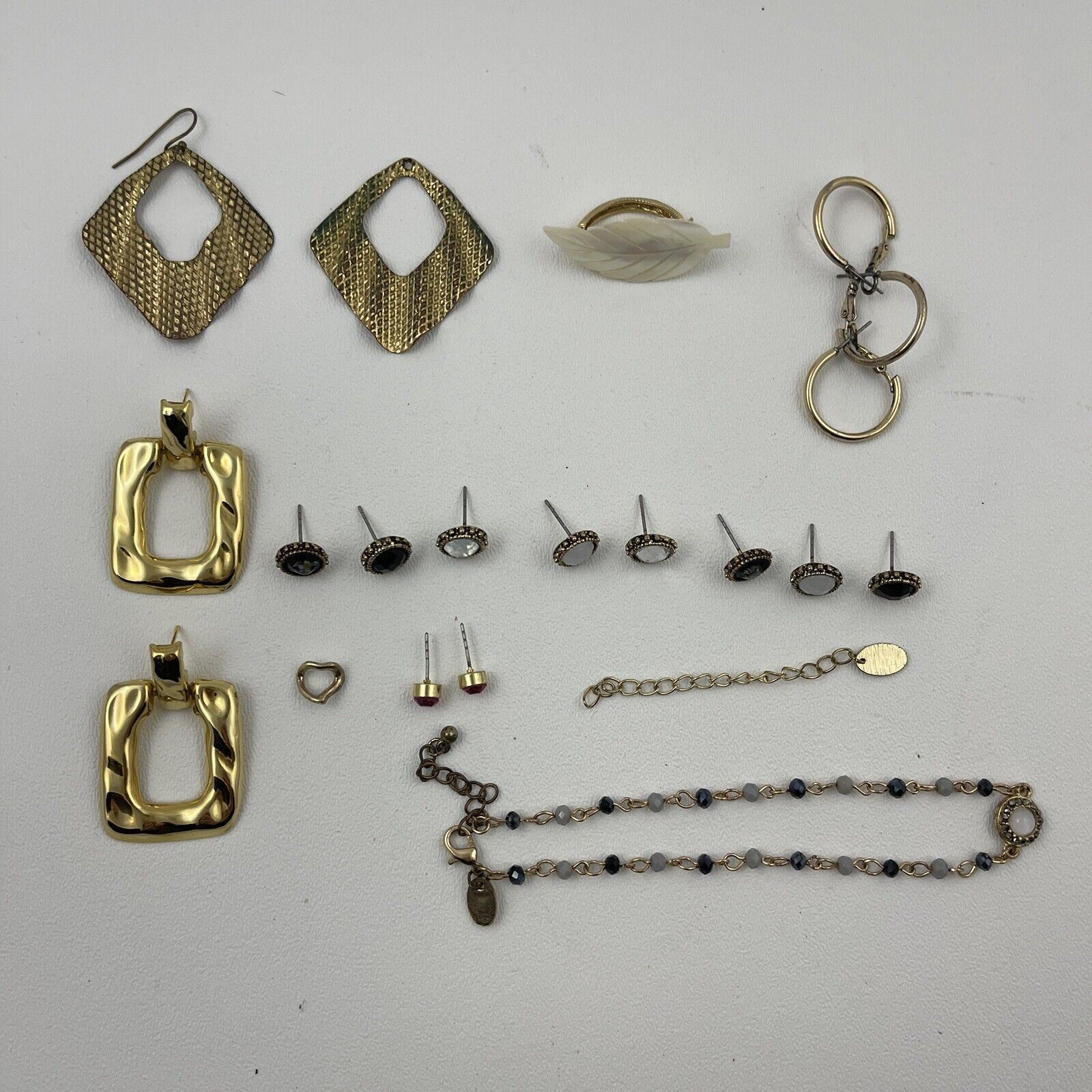Picture 1 of 12