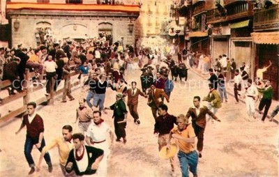 Pamplona Navarra El encierro a su paso por la calle Blanca de Navarra