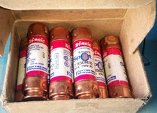 FERRAZ SHAWMUT TRIO-ONIC - 2 TR50RID 50A Fuses 250V AC - Smart Spot