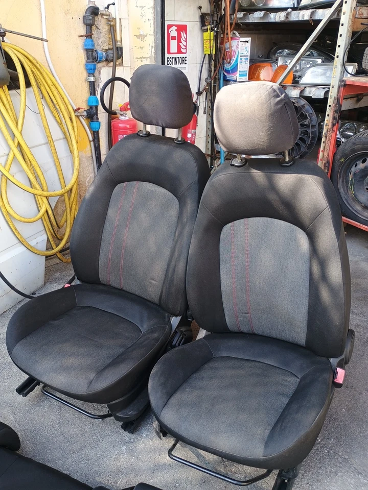 Sedili Tappezzeria Fiat Grande Punto - Immagine 4 di 4