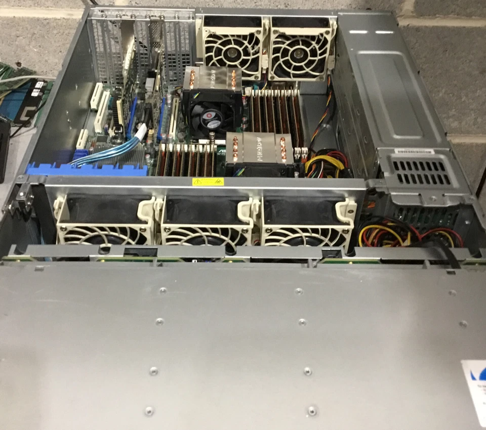 ASUS Backup Server 16 Bay sas Rack 2x ( AMD 6386 SE 32 CORES )  128GB RAM - Image 3 of 4