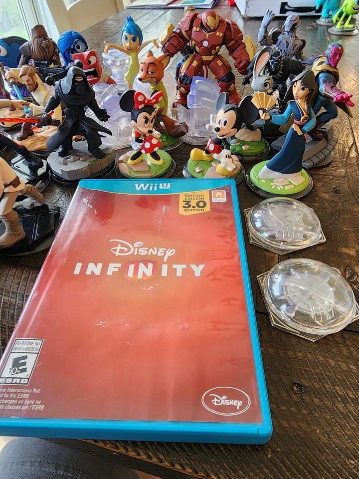 Disney Infinity Lot Figures Discs Portal Wii U Games & Crystals 3.0 2.0 1.0 - Image 4 of 4
