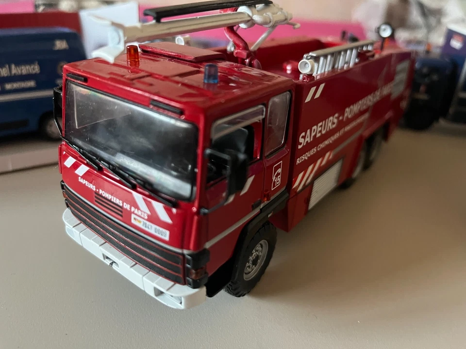 CAMION SAPEURS POMPIERS DE PARIS - CAMION THOMAS VIGP -RISQUES CHIMIQUES -1/43 - - Photo 4/4