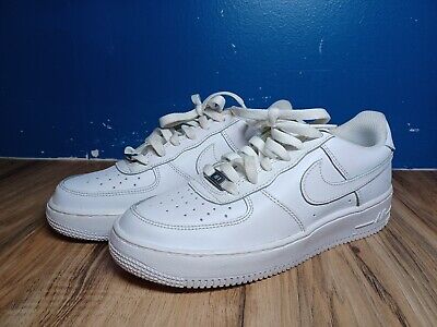 Nike Air Force One Sz US Kids 6Y-Wmns 5.5-Triple White Low Nike Air Force One Sz US Kids 6Y-Wmns 5.5-Triple White Low